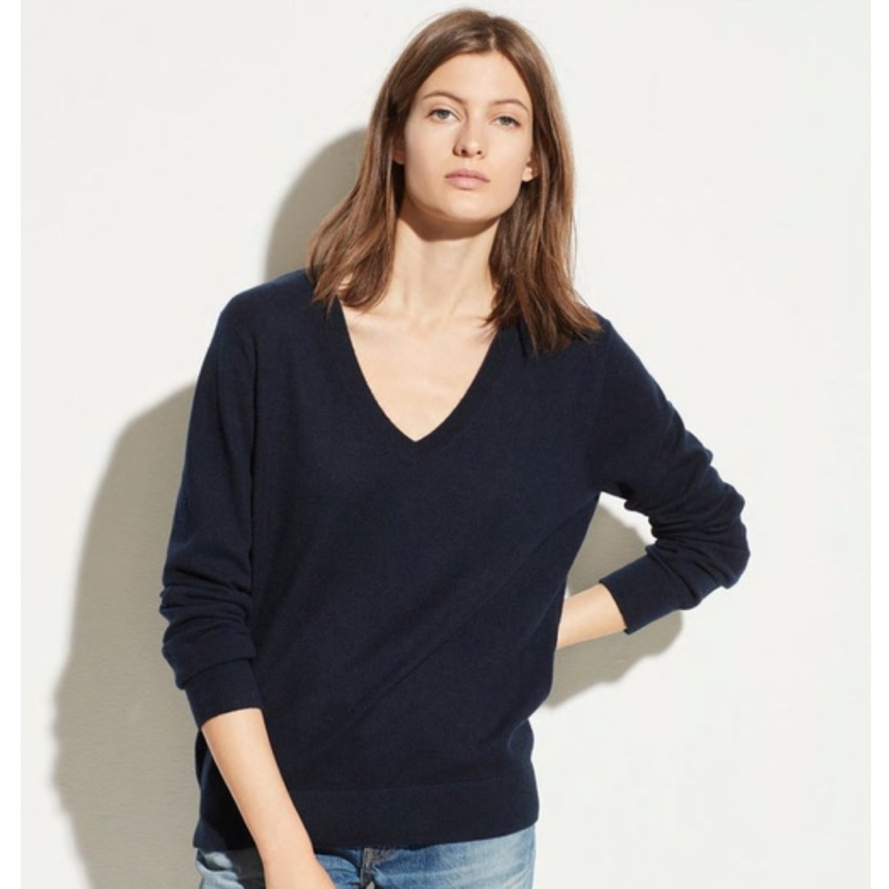 VINCE Cashmere Weekend V-Neck Sweater